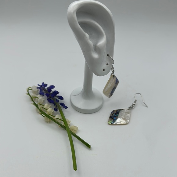 Elegant Abalone Shell Dangle Earrings - Picture 2 of 6